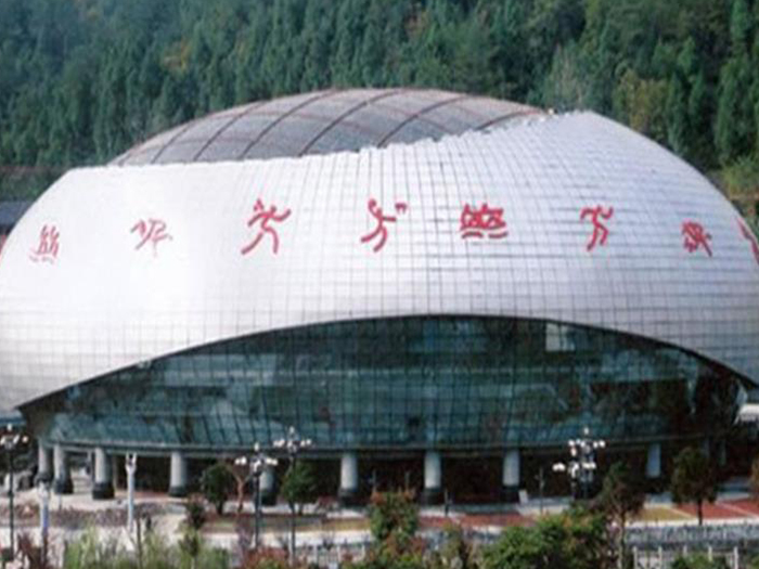 巢湖体育中心球形网架加工安装